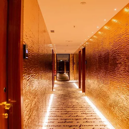 Wine & Books Lisboa Hotel 